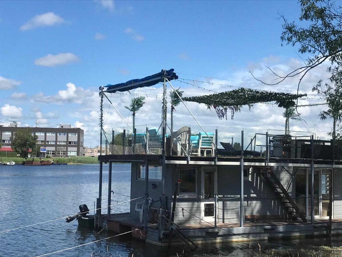 Houseboat On The Water Hotel Liepāja Kültér fotó