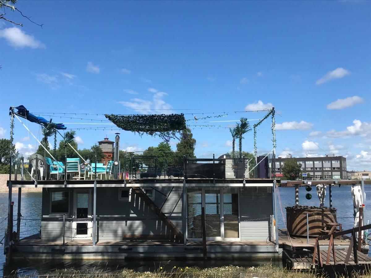 Houseboat On The Water Hotel Liepāja Kültér fotó