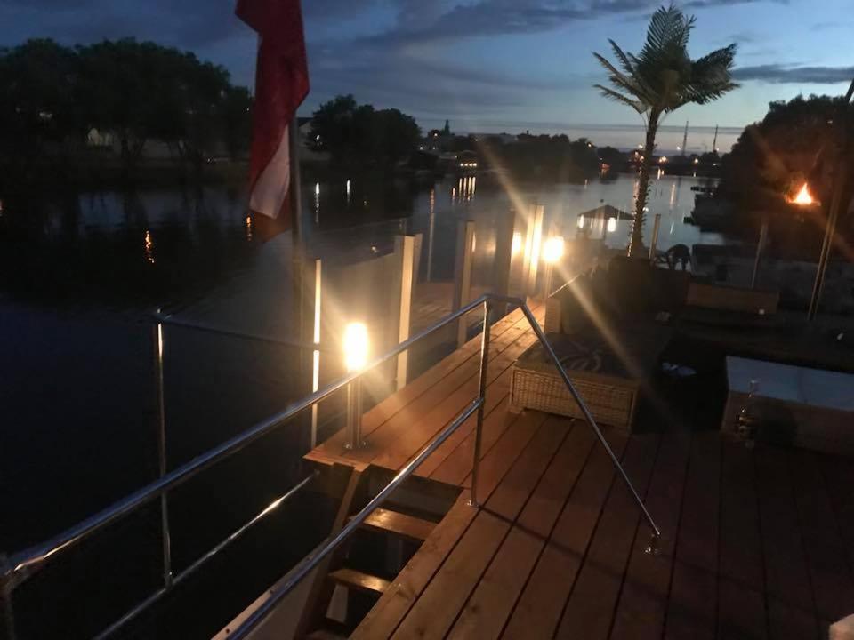 Houseboat On The Water Hotel Liepāja Kültér fotó
